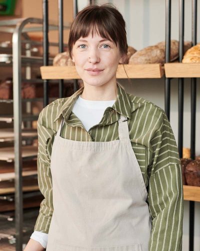 woman-working-in-bakery-KHUTZE2.jpg woman-working-in-bakery-KHUTZE2.jpg